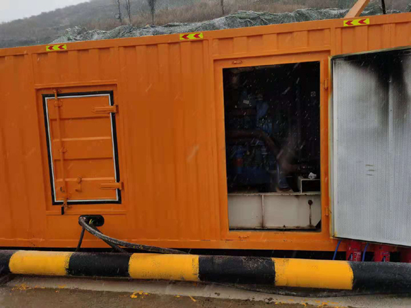 泗水发电机出租 柴油发电机组电压低报警怎么办？